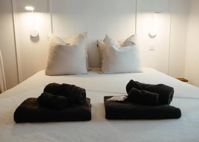 Holiday home 20metres - Maison -jacuzzi - Wifi - Terrasse *